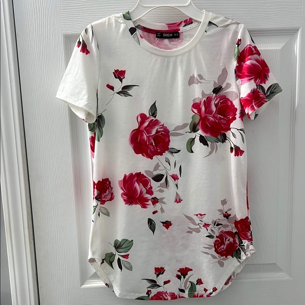 EUC SHEIN floral top